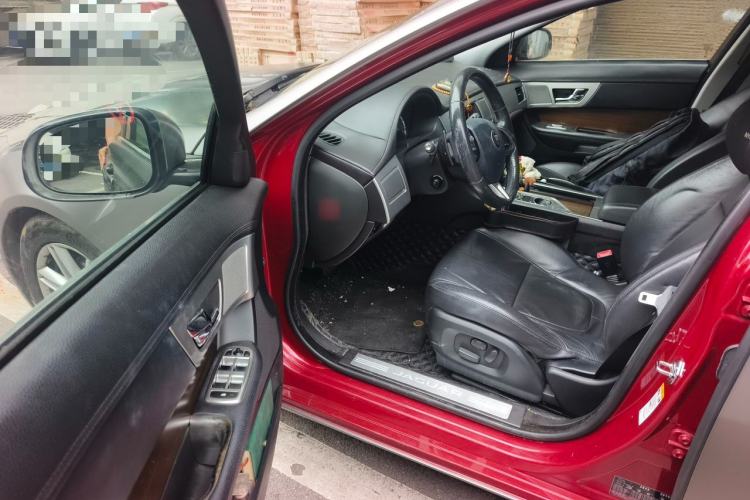 Used Jaguar XF 2014 XF 2.0T Prestige Edition Driver Seat