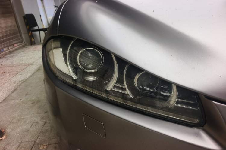 Used Jaguar XF 2014 XF 2.0T Prestige Edition Right Front Headlight