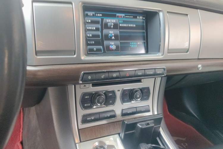 Used Jaguar XF 2014 XF 2.0T Prestige Edition Audio And AC Panel