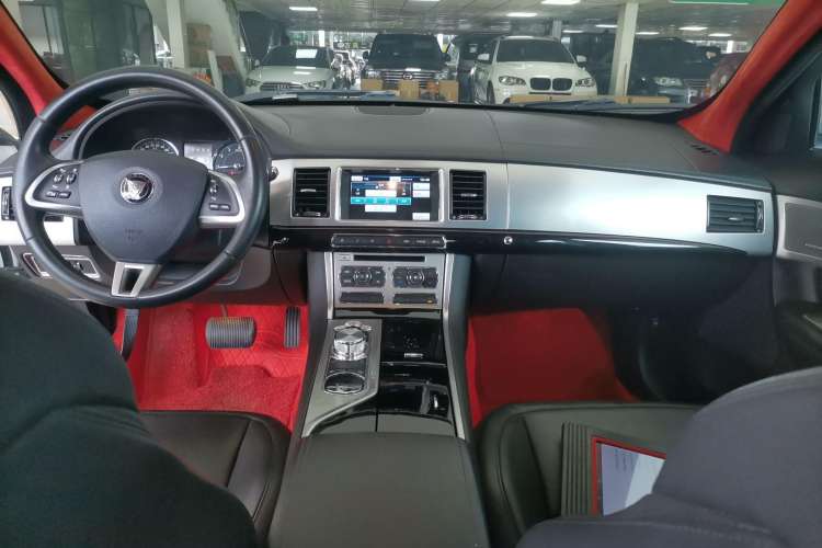 Used Jaguar XF 2014 XF 3.0 SC Sport Club Limited Edition Center Console