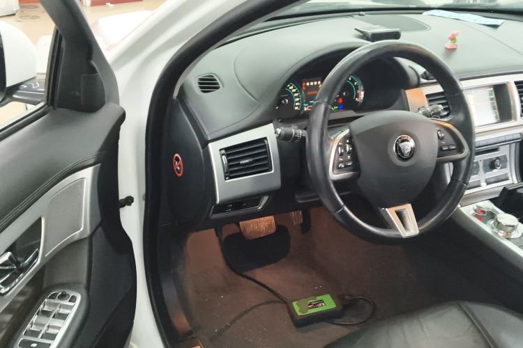 Used Jaguar XF 2014 XF 3.0 SC Elegance Edition Driver Seat