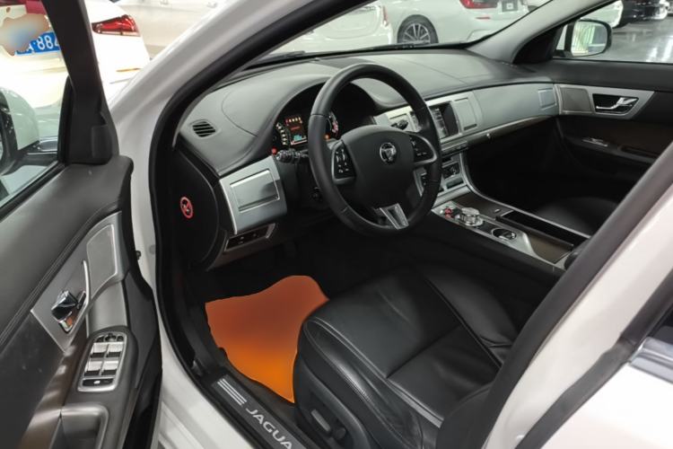Used Jaguar XF 2014 XF 2.0T Prestige Edition Driver Seat