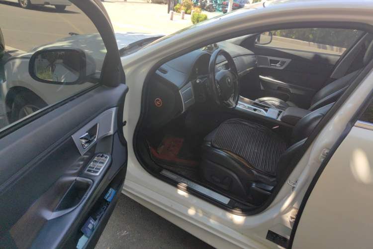 Used Jaguar XF 2014 XF 2.0T Prestige Edition Driver Seat