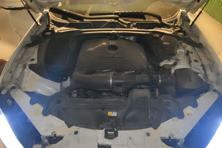 Used Jaguar XF 2014 XF 2.0T Prestige Edition Engine Bay