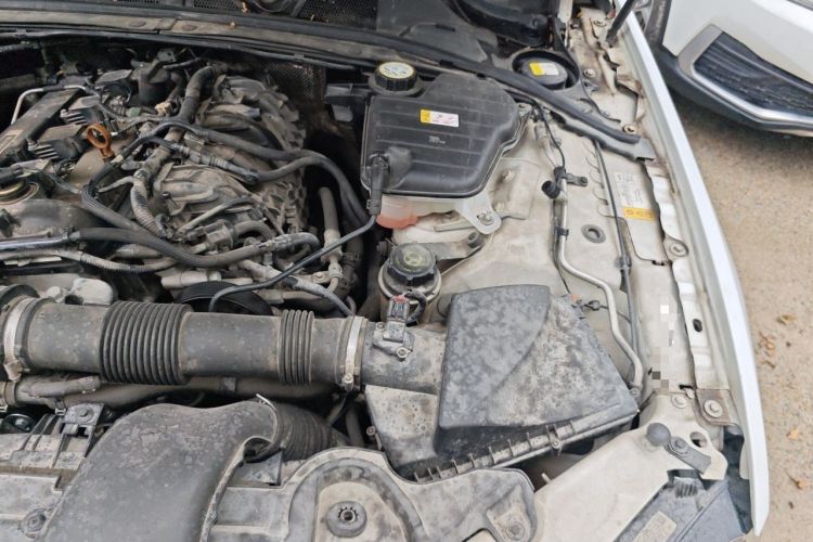 Used Jaguar XF 2014 XF 2.0T Prestige Edition Engine Bay Left