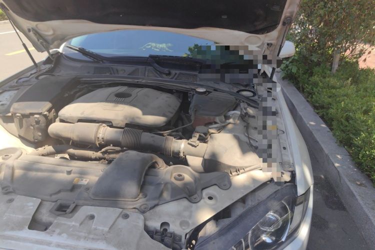 Used Jaguar XF 2014 XF 2.0T Prestige Edition Engine Bay Left