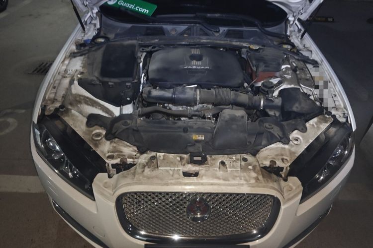 Used Jaguar XF 2014 XF 2.0T Prestige Edition Engine Bay