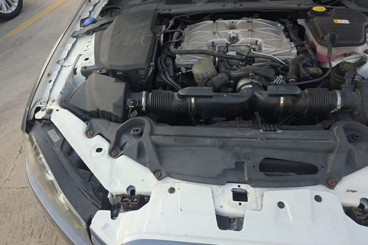 Used Jaguar XF 2014 XF 3.0 SC Sport Club Limited Edition Engine Bay Right