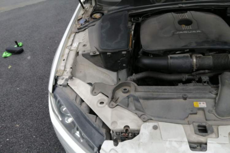 Used Jaguar XF 2014 XF 2.0T Prestige Edition Engine Bay Right