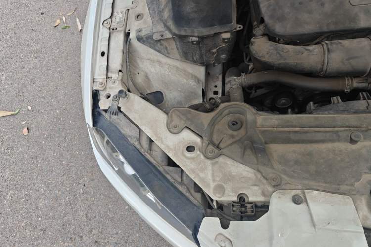 Used Jaguar XF 2014 XF 2.0T Prestige Edition Engine Bay Right