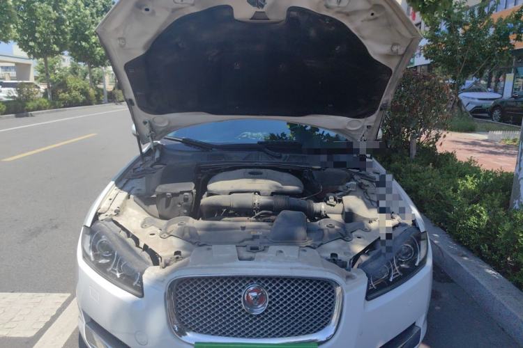 Used Jaguar XF 2014 XF 2.0T Prestige Edition Engine Bay