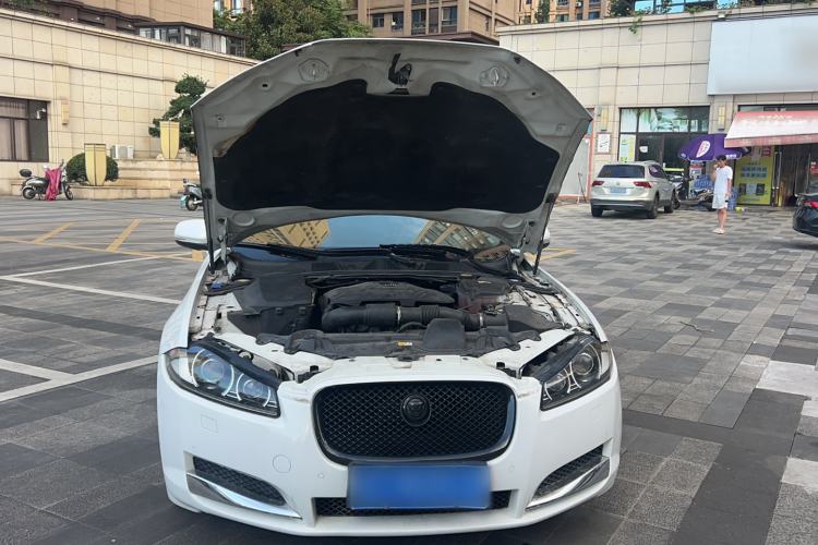 Used Jaguar XF 2014 XF 2.0T Luxury Edition Exterior 12
