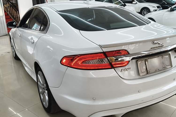Used Jaguar XF 2014 XF 3.0 SC Elegance Edition Exterior 2