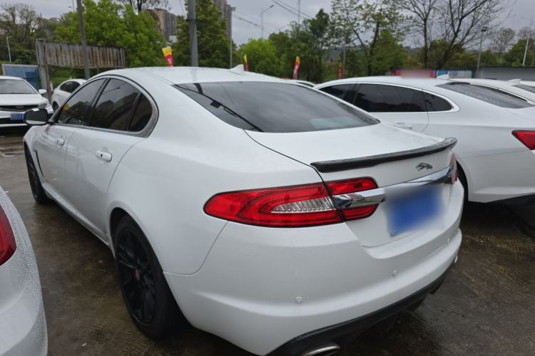 Used Jaguar XF 2014 XF 2.0T Luxury Edition Exterior 2