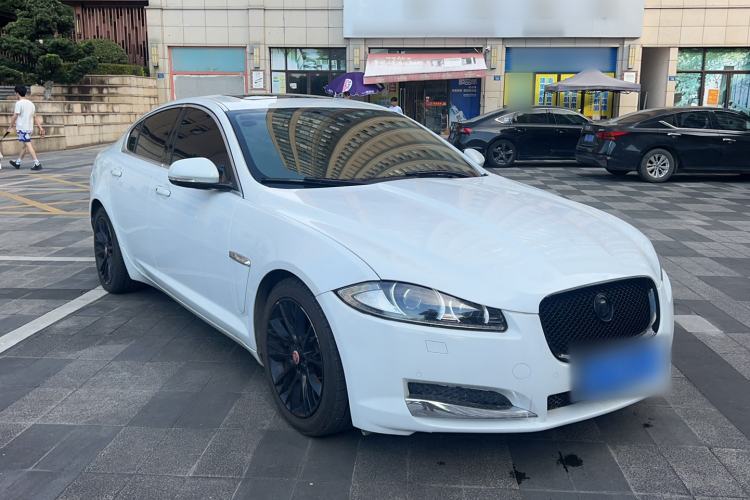 Used Jaguar XF 2014 XF 2.0T Luxury Edition Exterior 3