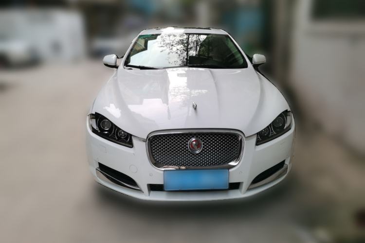 Used Jaguar XF 2014 XF 2.0T Luxury Edition Front