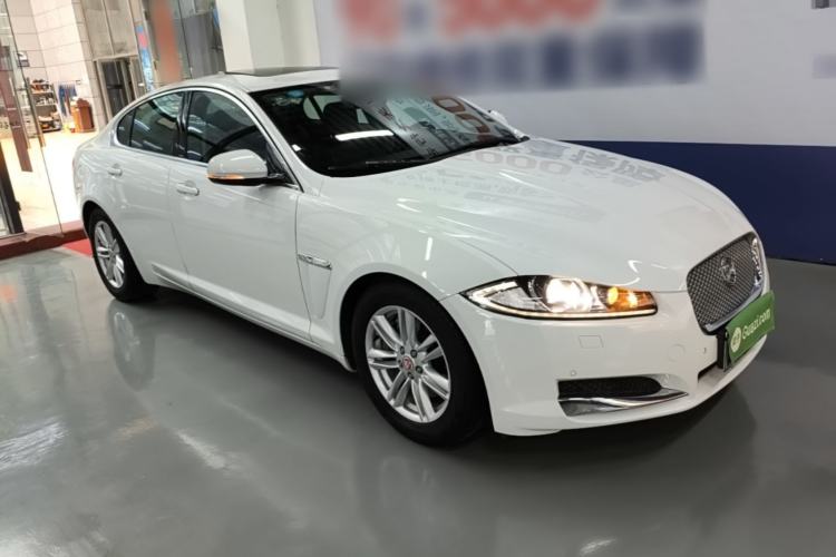 Used Jaguar XF 2014 XF 2.0T Prestige Edition Front Right 45 Deg