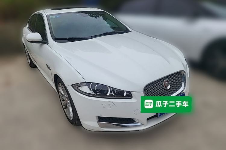 Used Jaguar XF 2014 XF 2.0T Prestige Edition Front Right 45 Deg