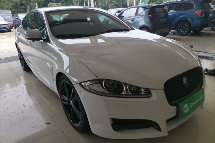 Used Jaguar XF 2014 XF 3.0 SC Sport Club Limited Edition Front Right 45 Deg