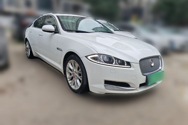 Used Jaguar XF 2014 XF 2.0T Prestige Edition Front Right 45 Deg