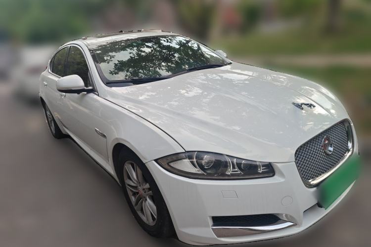 Used Jaguar XF 2014 XF 2.0T Prestige Edition Front Right 45 Deg