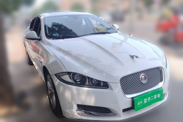 Used Jaguar XF 2014 XF 2.0T Prestige Edition Front Right 45 Deg