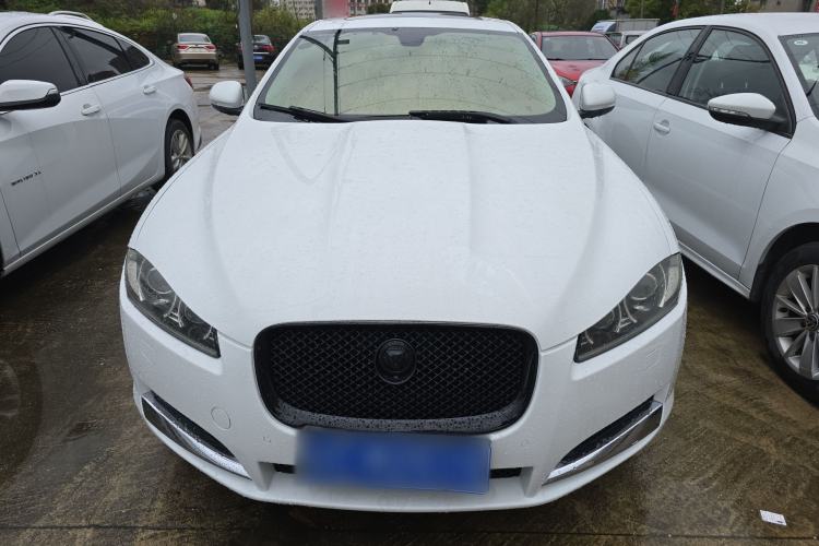 Used Jaguar XF 2014 XF 2.0T Luxury Edition Front