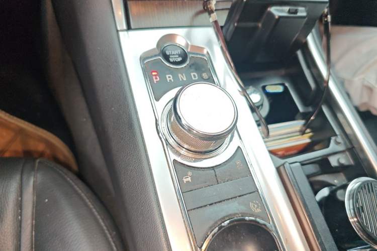 Used Jaguar XF 2014 XF 2.0T Prestige Edition Gear Lever