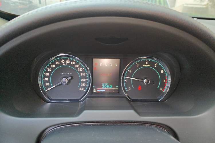 Used Jaguar XF 2014 XF 2.0T Prestige Edition Instrument Cluster