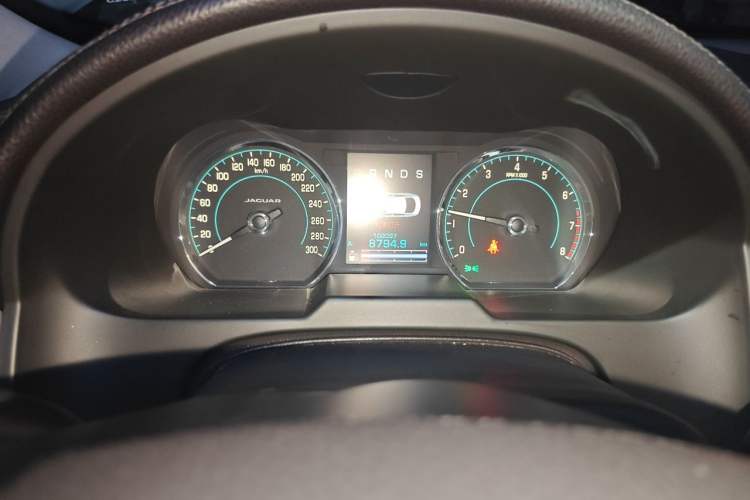 Used Jaguar XF 2014 XF 2.0T Prestige Edition Instrument Cluster