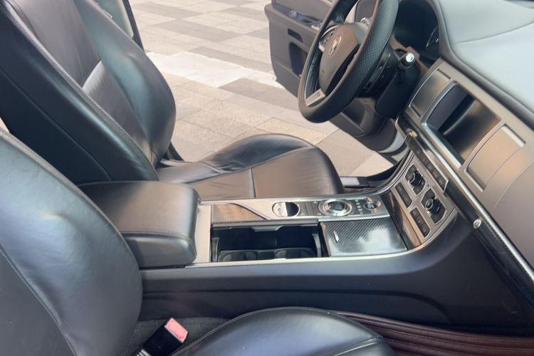 Used Jaguar XF 2014 XF 2.0T Luxury Edition Interior 15