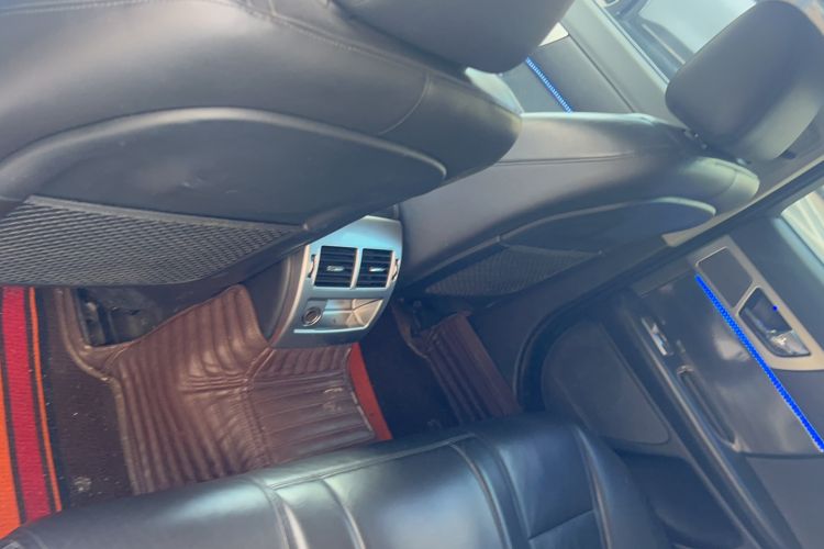 Used Jaguar XF 2014 XF 2.0T Luxury Edition Interior 6