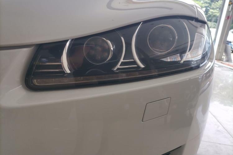 Used Jaguar XF 2014 XF 3.0 SC Sport Club Limited Edition Left Front Headlight