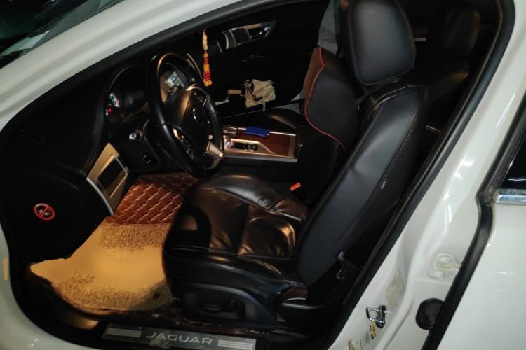 Used Jaguar XF 2014 XF 2.0T Prestige Edition Left Front Seat