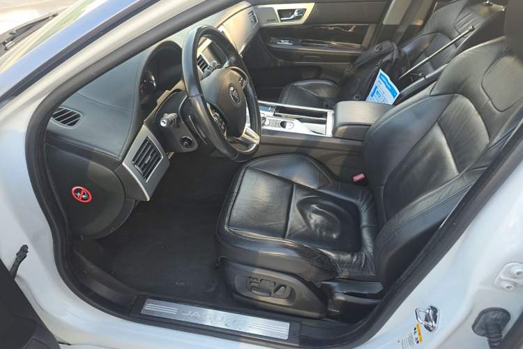 Used Jaguar XF 2014 XF 3.0 SC Sport Club Limited Edition Left Front Seat