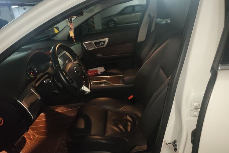 Used Jaguar XF 2014 XF 2.0T Prestige Edition Left Front Seat