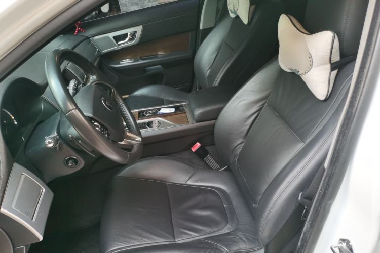 Used Jaguar XF 2014 XF 2.0T Prestige Edition Left Front Seat
