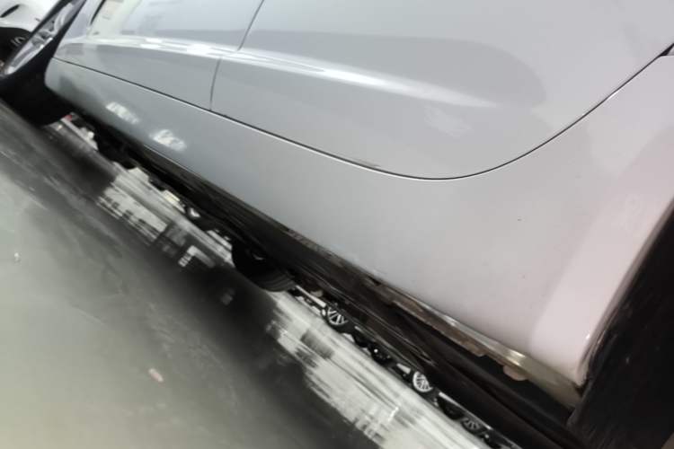 Used Jaguar XF 2014 XF 2.0T Prestige Edition Left Side Sill