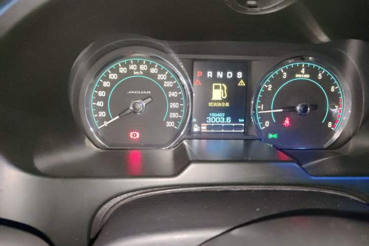 Used Jaguar XF 2014 XF 2.0T Prestige Edition Odometer Close Up
