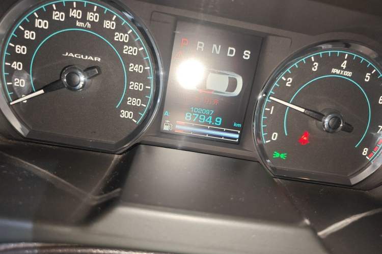 Used Jaguar XF 2014 XF 2.0T Prestige Edition Odometer Close Up