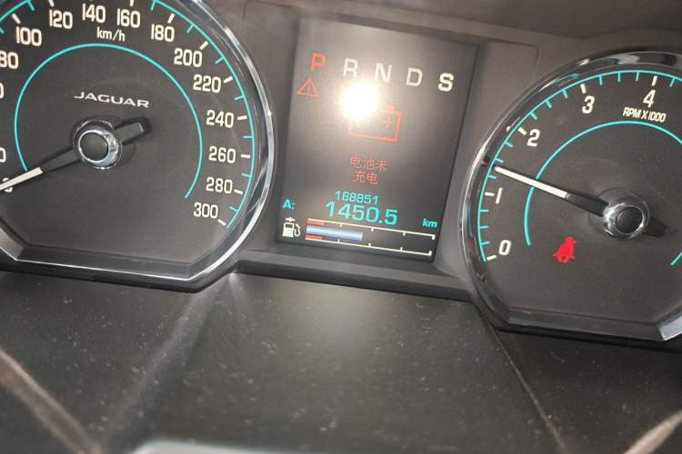 Used Jaguar XF 2014 XF 2.0T Prestige Edition Odometer Close Up