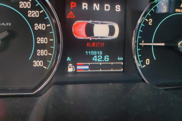 Used Jaguar XF 2014 XF 2.0T Prestige Edition Odometer Close Up