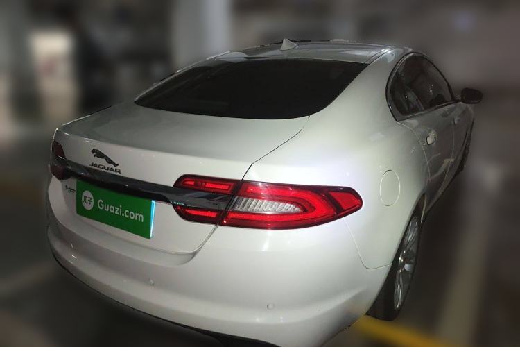 Used Jaguar XF 2014 XF 2.0T Luxury Edition Rear Right 45 Deg