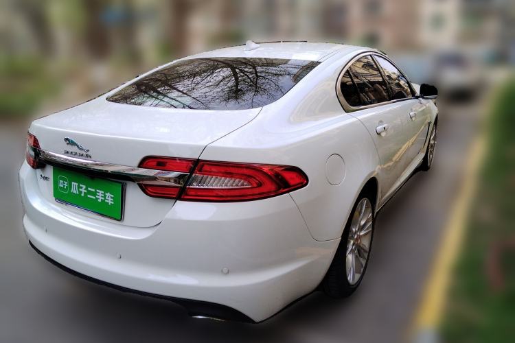 Used Jaguar XF 2014 XF 2.0T Luxury Edition Rear Right 45 Deg