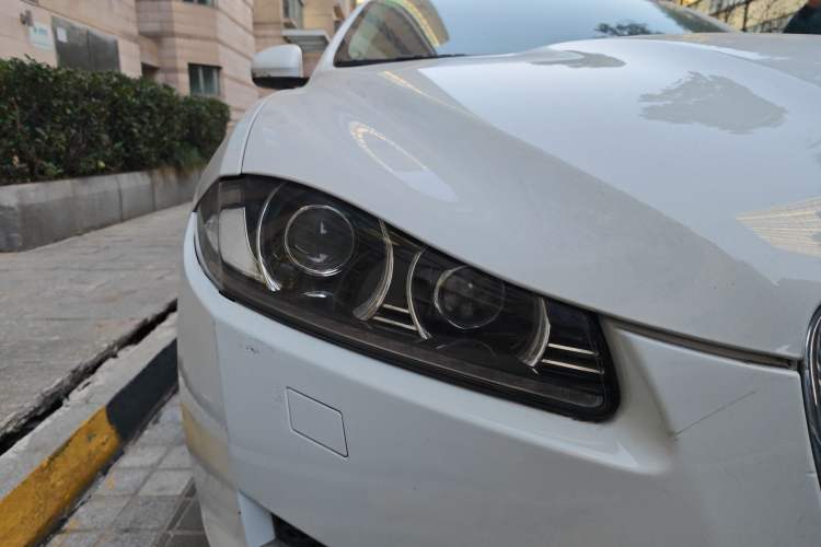 Used Jaguar XF 2014 XF 2.0T Prestige Edition Right Front Headlight