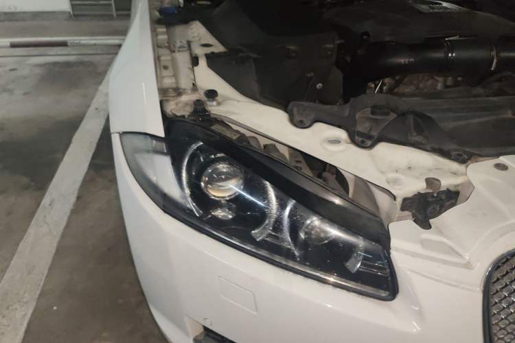 Used Jaguar XF 2014 XF 2.0T Prestige Edition Right Front Headlight