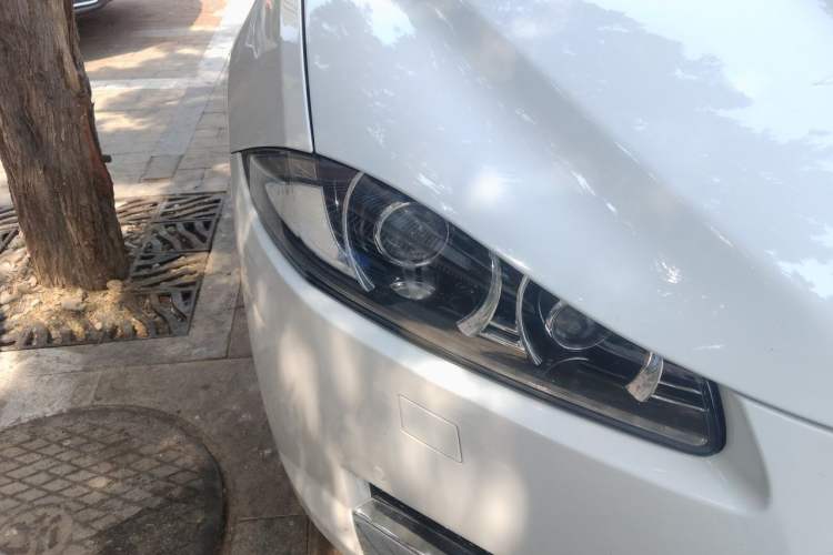 Used Jaguar XF 2014 XF 2.0T Prestige Edition Right Front Headlight