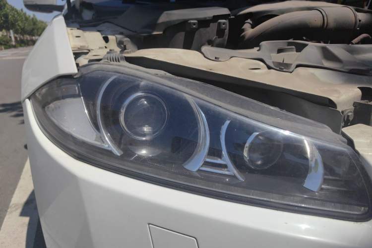 Used Jaguar XF 2014 XF 2.0T Prestige Edition Right Front Headlight
