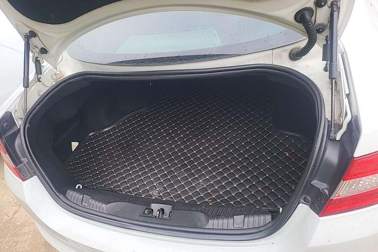Used Jaguar XF 2014 XF 2.0T Prestige Edition Trunk