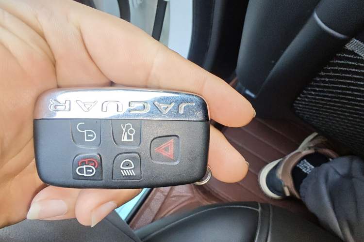 Used Jaguar XF 2014 XF 2.0T Prestige Edition Vehicle Key